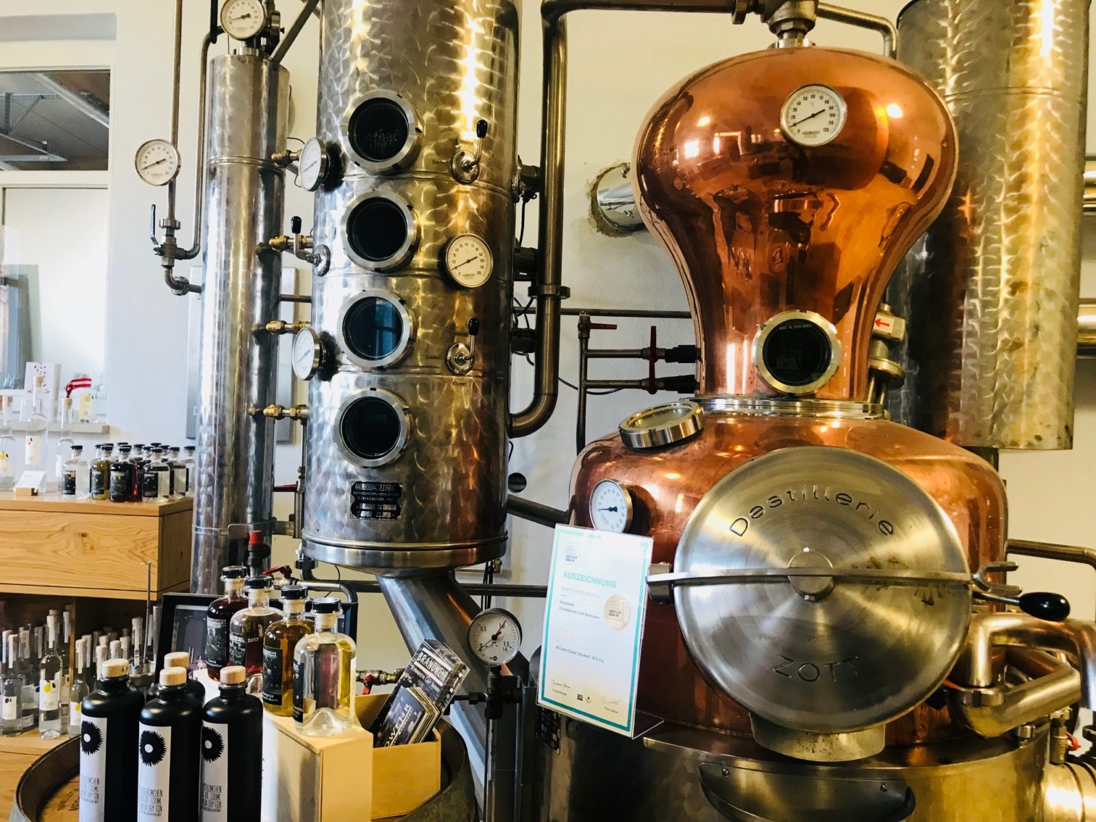 Destillerie & Obsthof Zott in Ustersbach