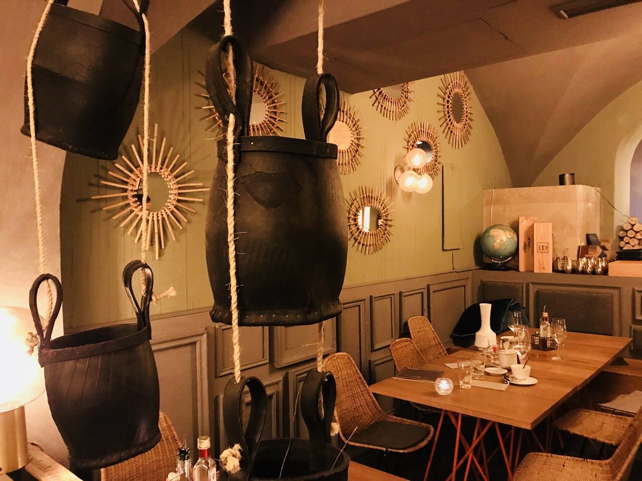 Interieur mit vielen Deko-Elementen