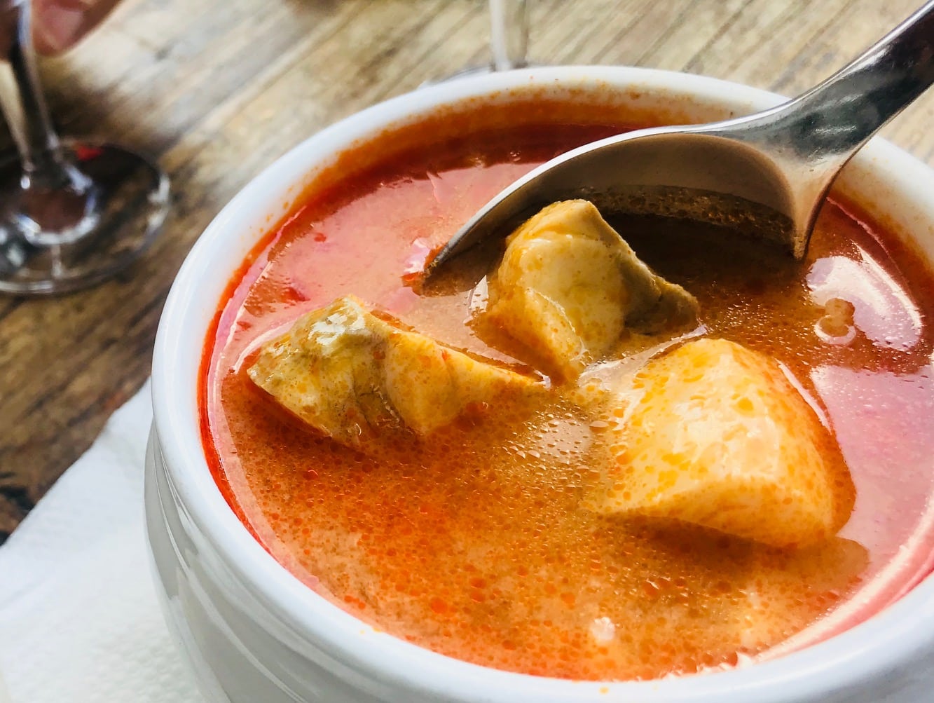 Feinkost Schwingenstein - Augsburgs legendäre Fischsuppe