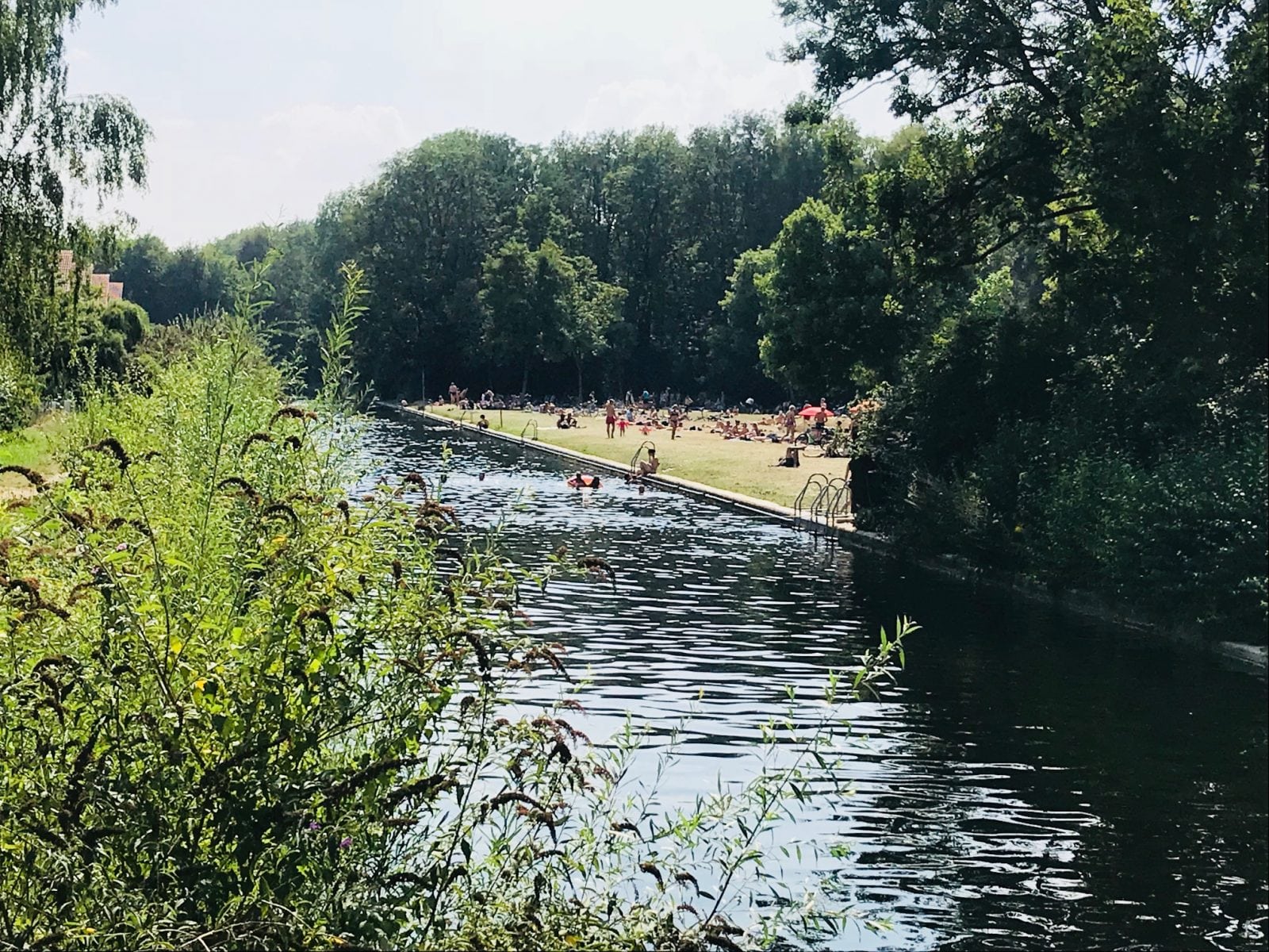 Luftbad Göggingen - kühle Erfrischung im Kanal