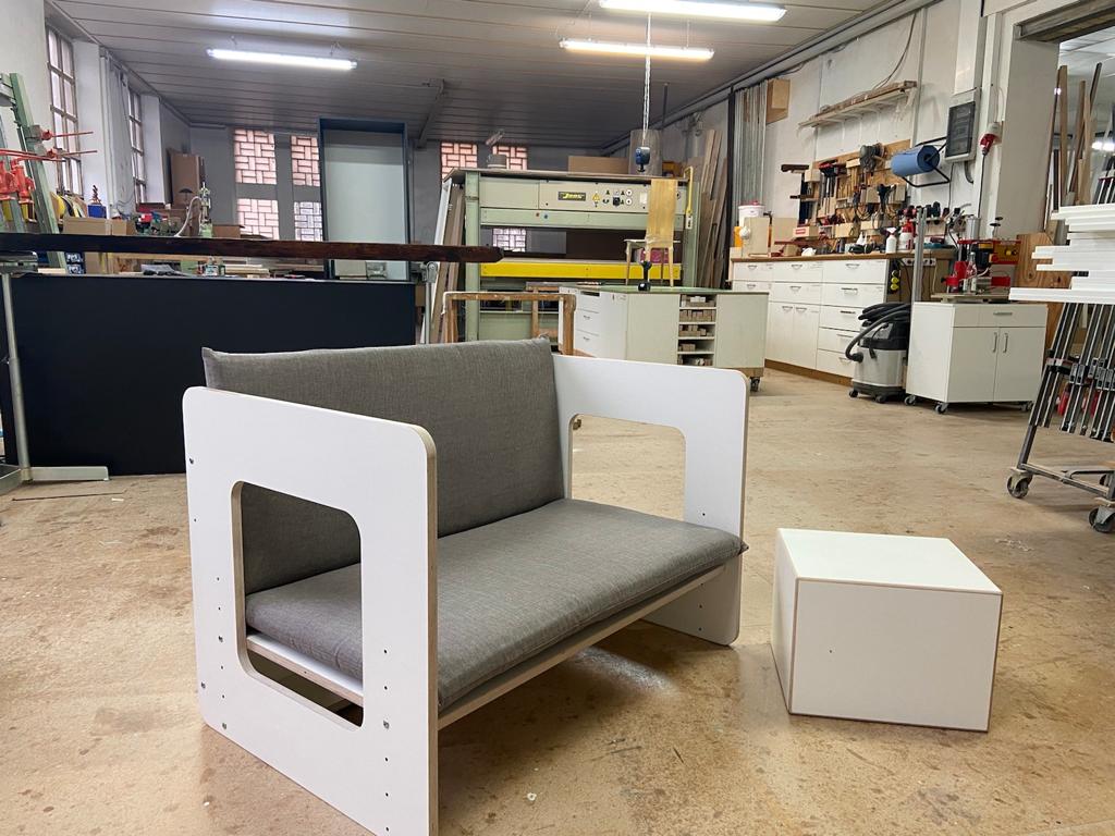 Werkstatt von Momos Kinderschreibtisch