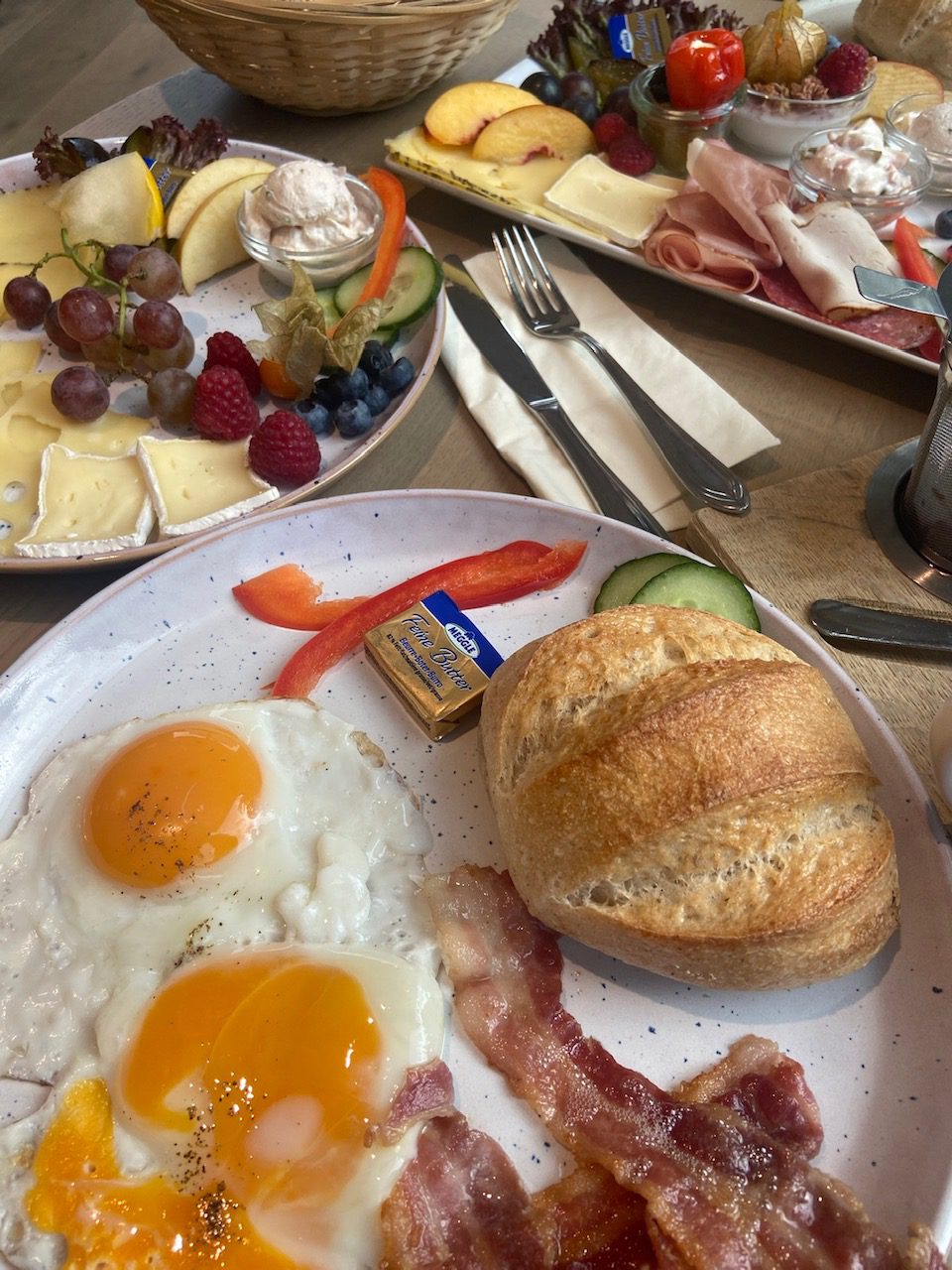 Großes Frühstücksbuffet