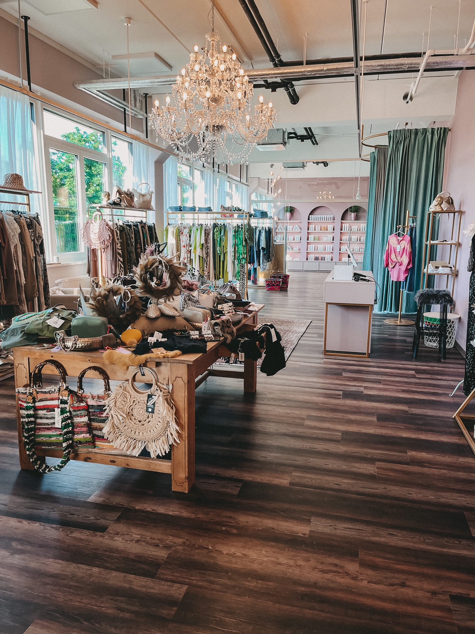 Stylisches Interieur mit italienischer Mode