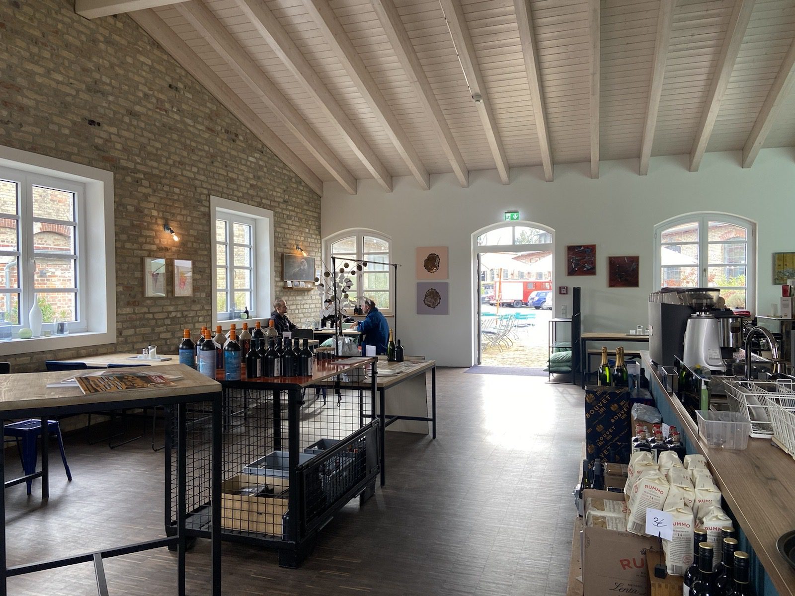 Cosmo Bistro