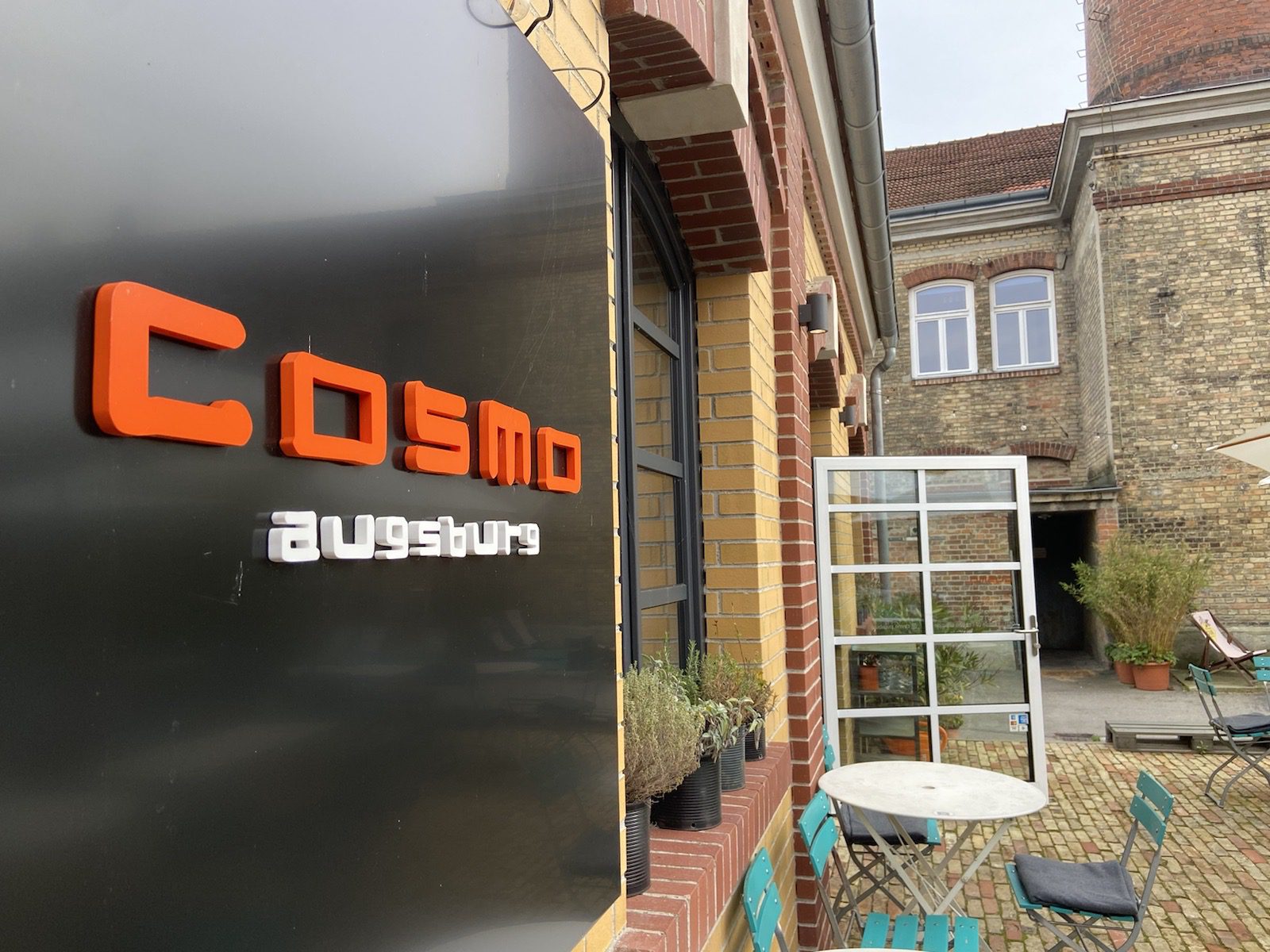 Cosmo Bistro - Businesslunch und Sonntagsbrunch