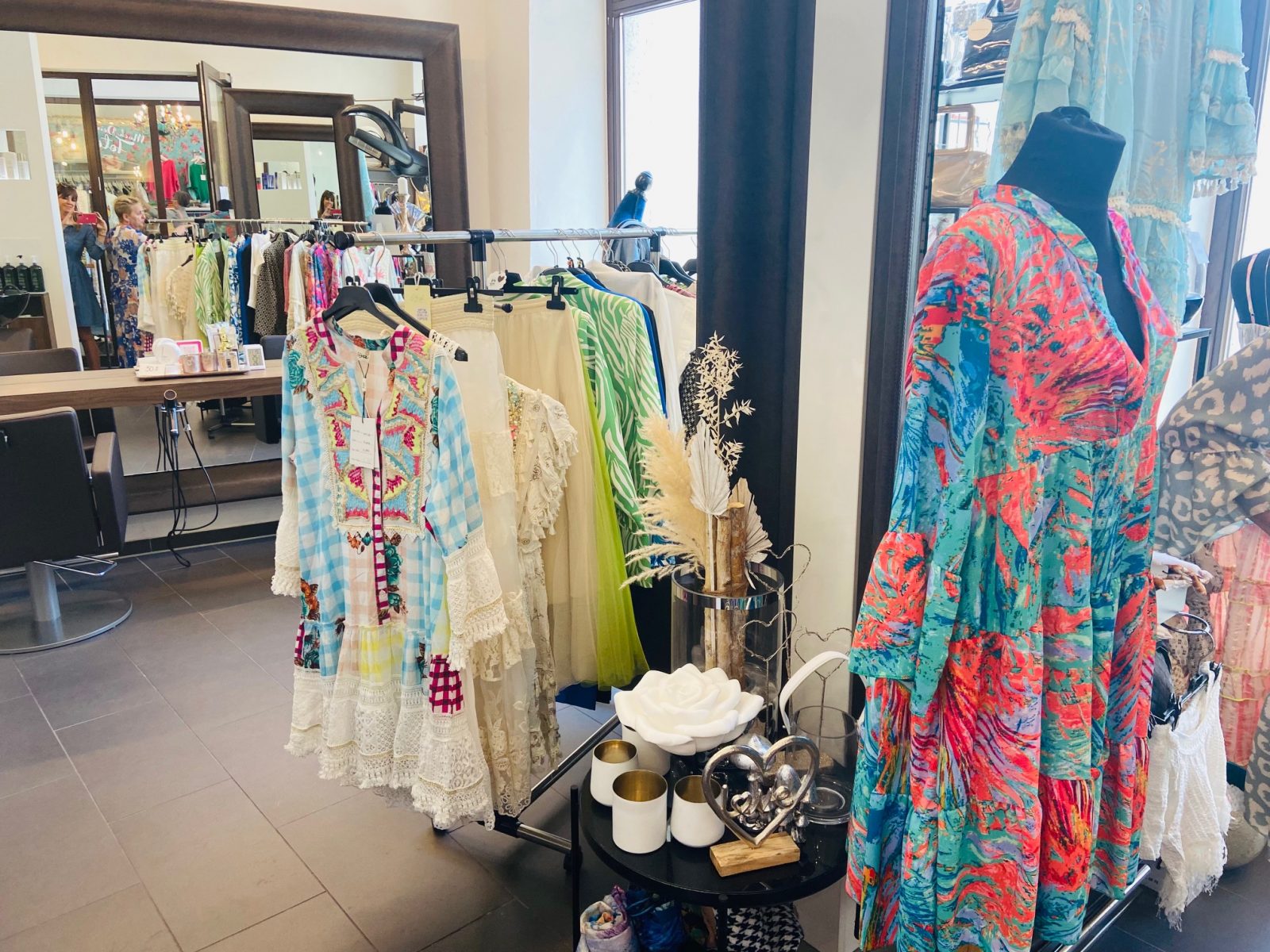 Lifestyle Manufaktur: Außergewöhnlich, tragbar und mit Liebe ausgewählt,