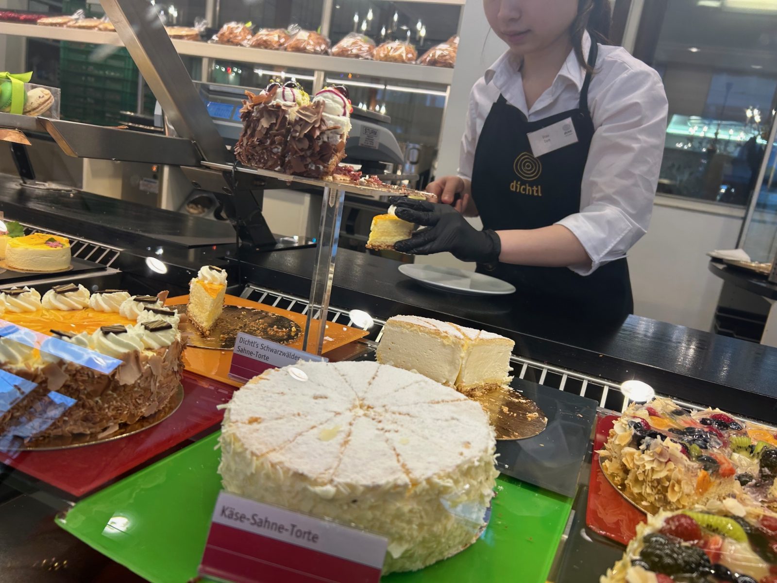 Dichtl´s Schwarzwälder-Sahne-Torte